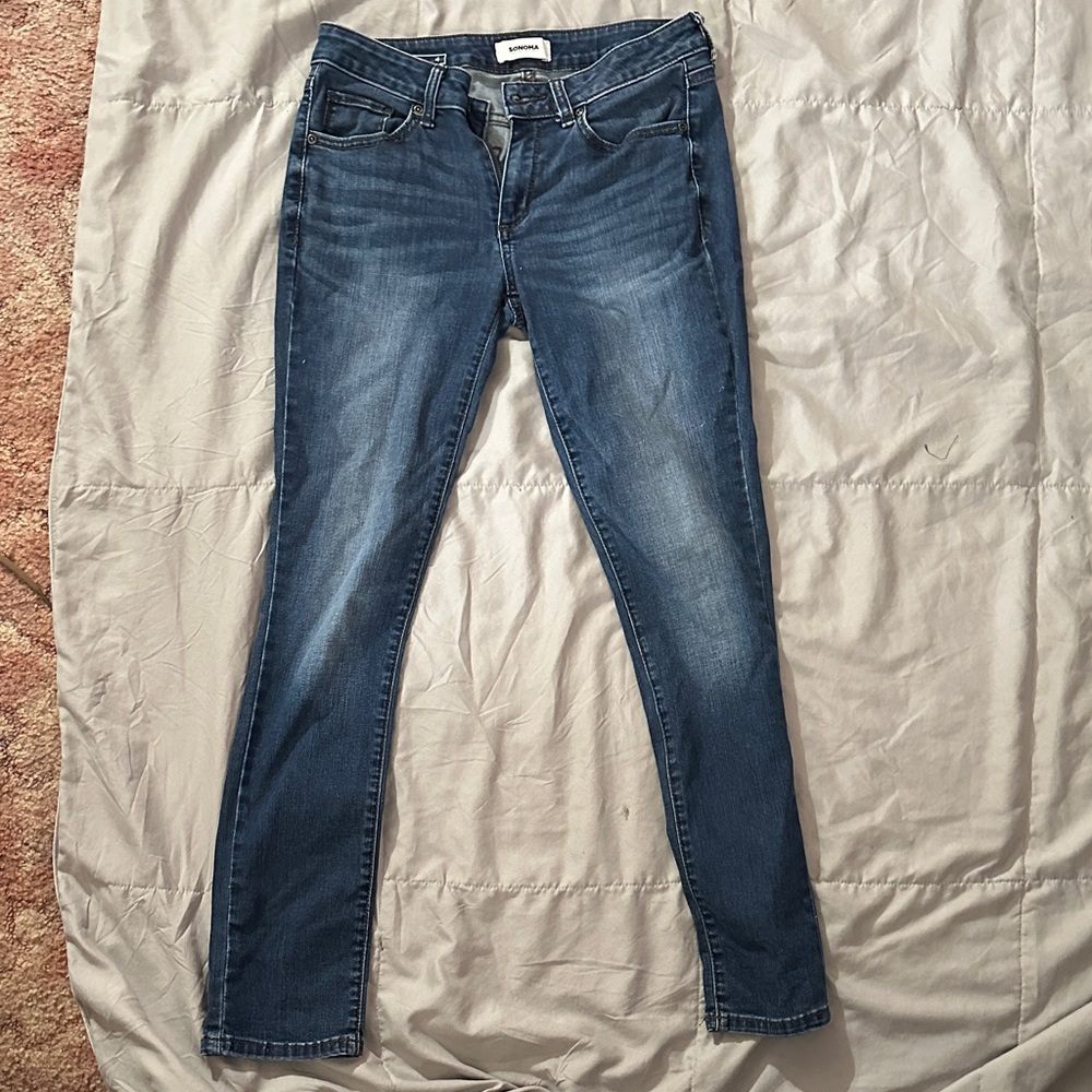 Stylish Indigo Skinny Jeans